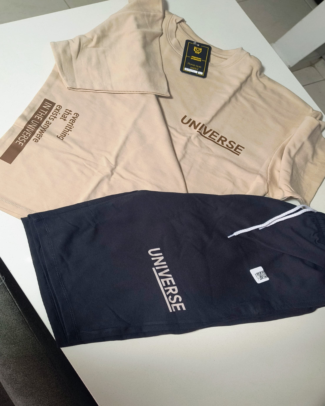 CONJUNTO CAMISETA + PANTALONETA BEIGE NEGRO