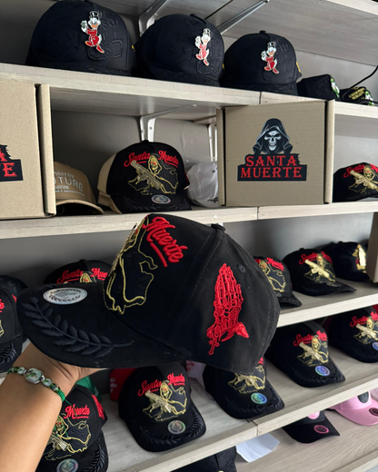 Gorra Santa Muerte Negra (Edición especia) Esta GORRA SE VENDE BAJO PEDIDO ESCRIBEME AL 3207611535