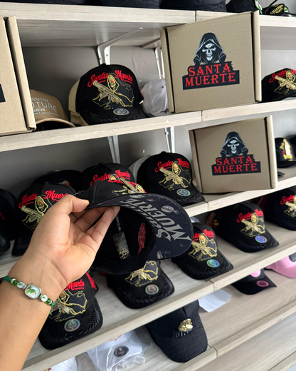 Gorra Santa Muerte Negra (Edición especia) Esta GORRA SE VENDE BAJO PEDIDO ESCRIBEME AL 3207611535